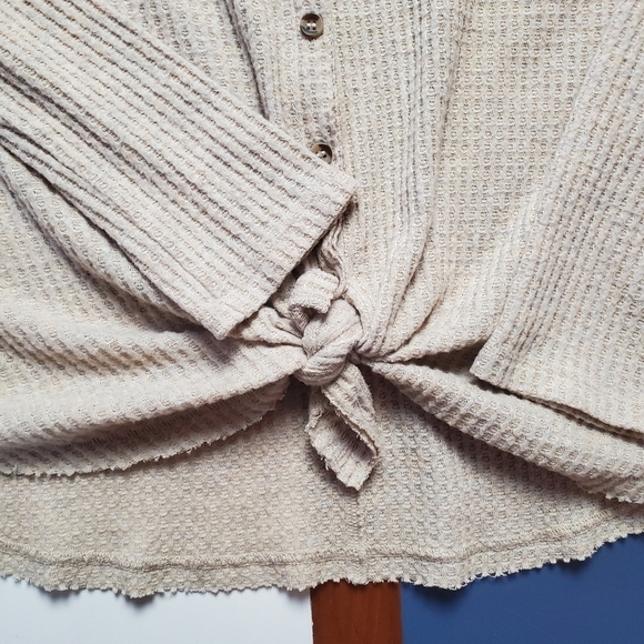 Out From Under Waffle‎ Knit Oversized Top Womens Medium Button up Tie Front Boho - Picture 8 of 12